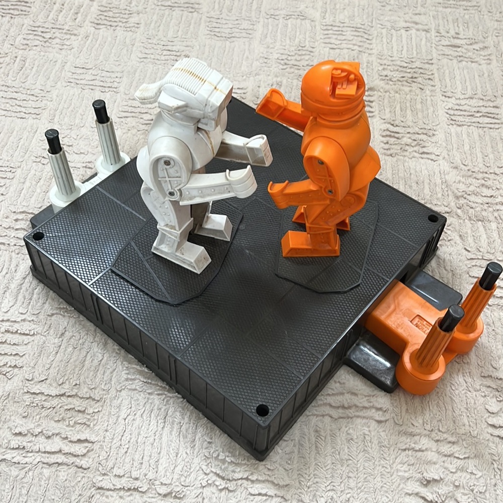 Clash Of The Cosmic Robots 1966 1977 Toy Marx Boxing Vintage Toy game